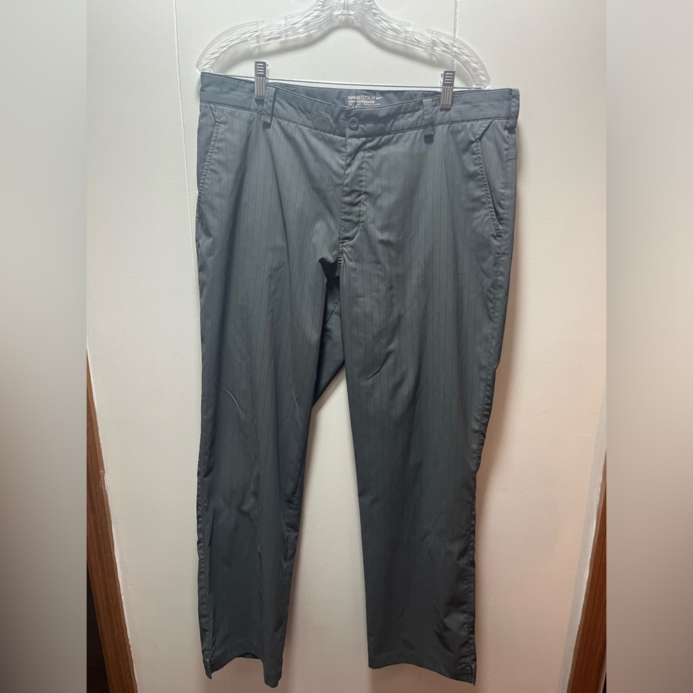 Nike Golf Pants Mens Size 36 Gray Slacks Lightweight Golf Tour Performance 36X30